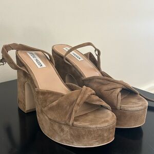 Steve Madden Tan Suede Platform Heels